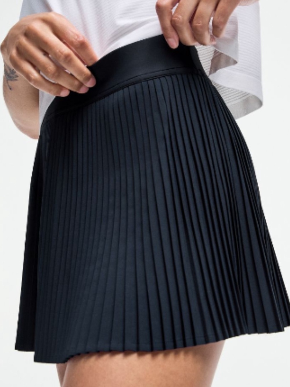 Lululemon Varsity High Rise pleated Tennis Skirt. Size 8. True Navy